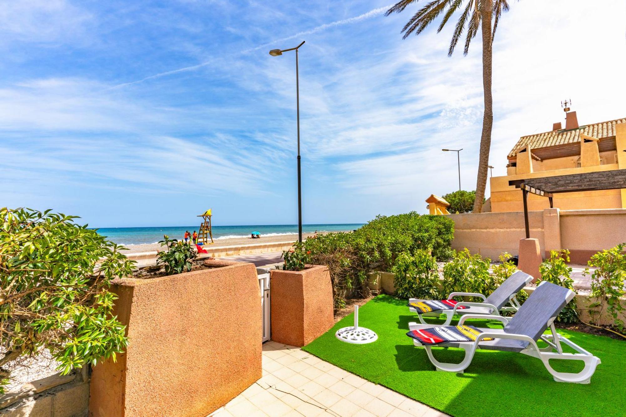 Beachhouse Playa R&R Roquetas de Mar Exteriör bild